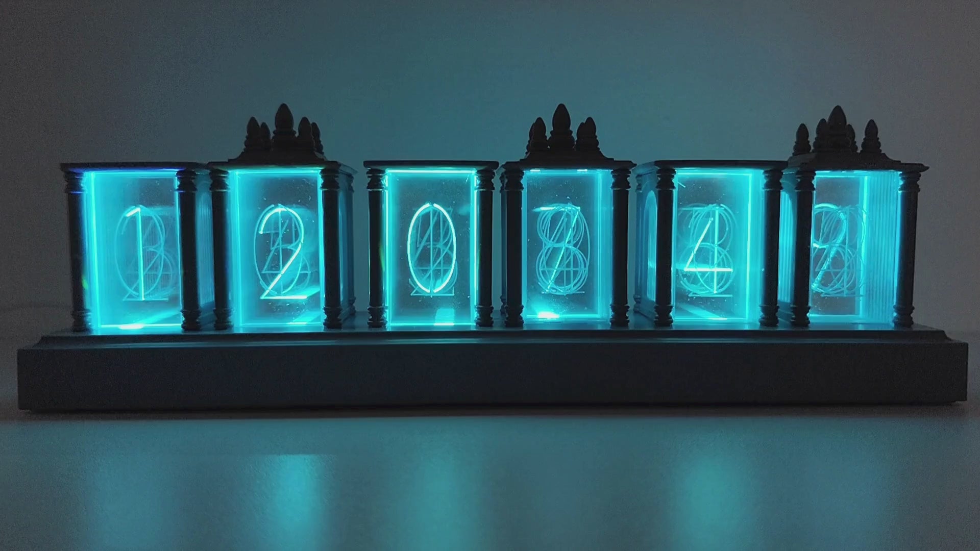 Reloj LED RGB Suhui - Luna Gris de 6 cuadrículas